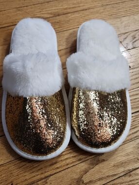 Gold Sequin Faux-Fur Women's Slippers